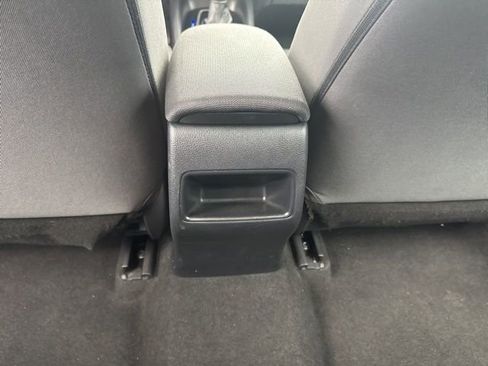 Used 2022 Toyota Corolla LE image 33