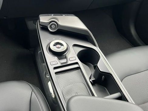 New 2025 Kia EV6 Light w/ Light LR Technology Package image 19