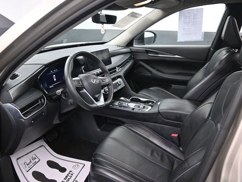Used 2025 INFINITI QX60 Luxe image 19