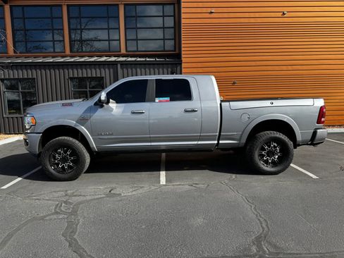 Used 2019 RAM 2500 Limited AWD/4WD image 2