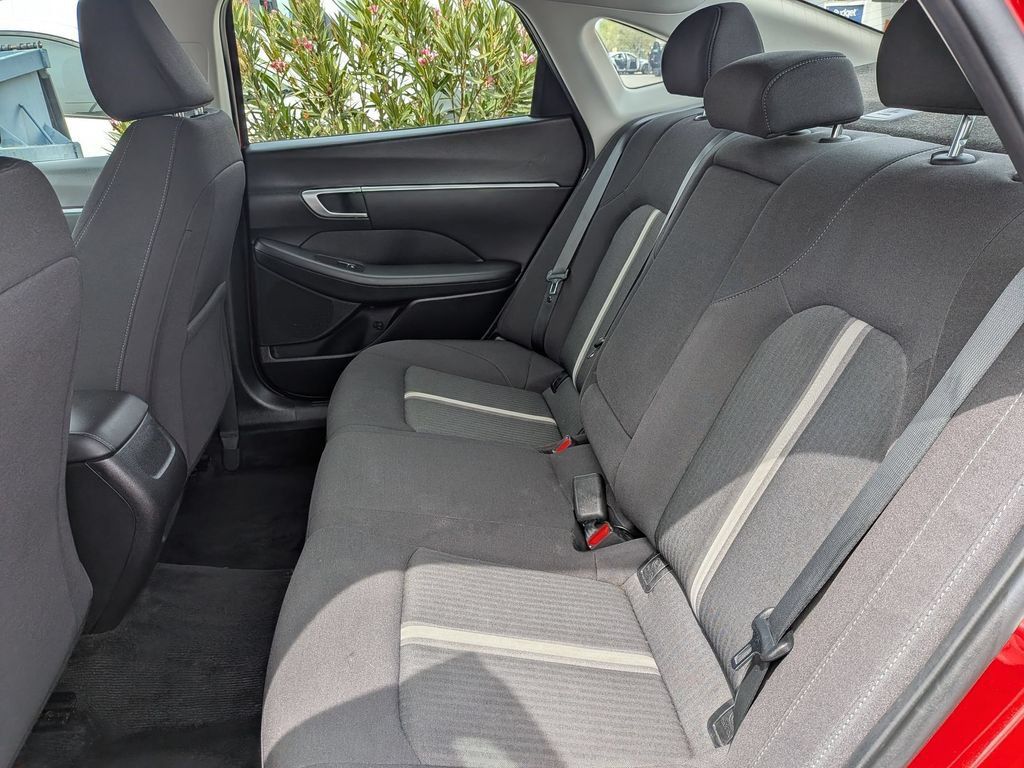 Used 2025 Hyundai Sonata SEL FWD image 27
