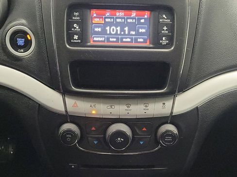Used 2017 Dodge Journey SXT w/ Blacktop Package FWD image 25