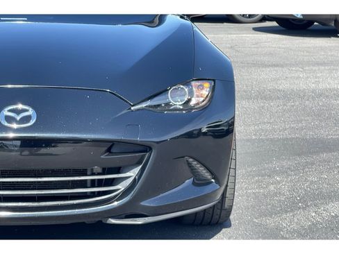 Used 2020 MAZDA MX-5 Miata RF Club RWD image 22