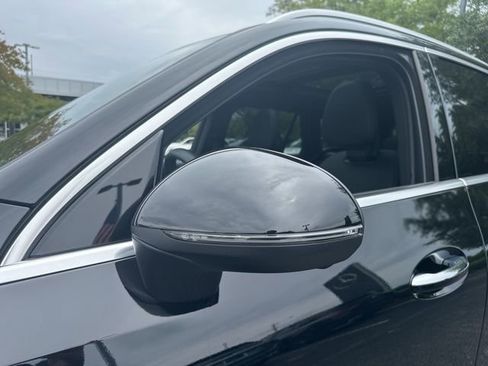 Certified 2026 Mercedes-Benz GLC 300 image 11