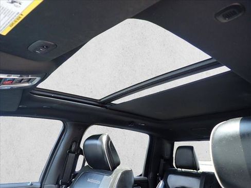 Used 2019 RAM 1500 Laramie AWD/4WD image 14