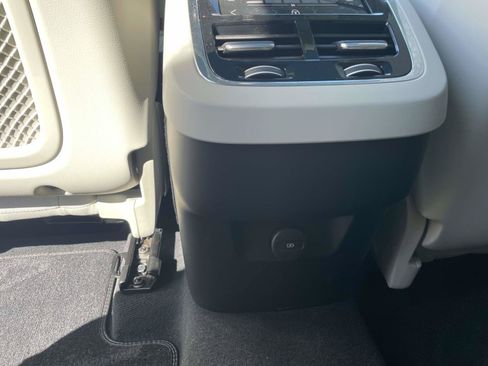 Certified 2023 Volvo XC90 B6 Ultimate AWD/4WD image 14