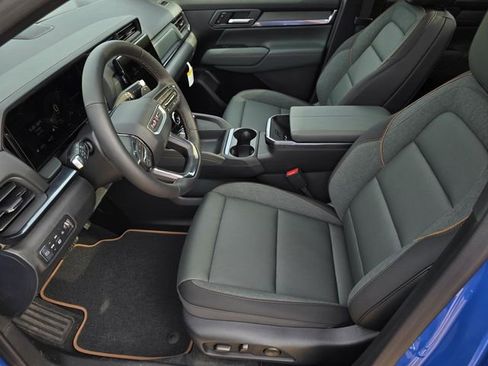 New 2026 GMC Terrain AT4 AWD/4WD image 14