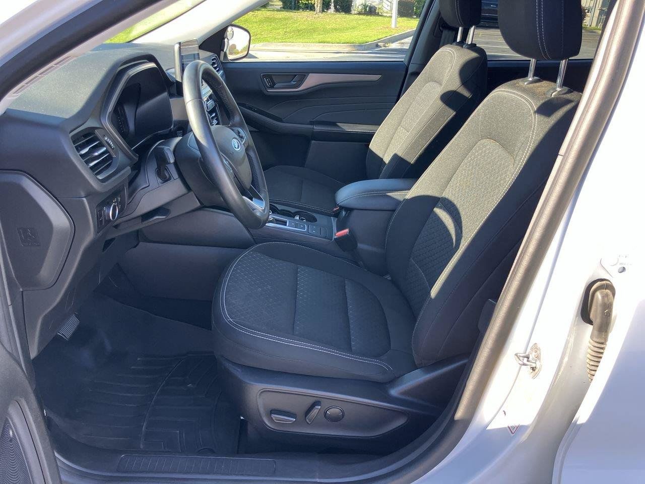 Used 2023 Ford Escape Active FWD image 12