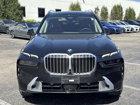 Used 2026 BMW X7 xDrive40i w/ Premium Package AWD/4WD image 2