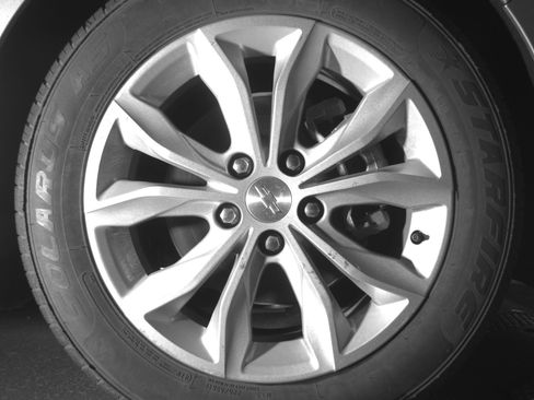 Used 2024 Chevrolet Malibu LT FWD image 13
