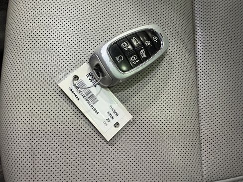 Used 2023 Hyundai Tucson Limited image 9