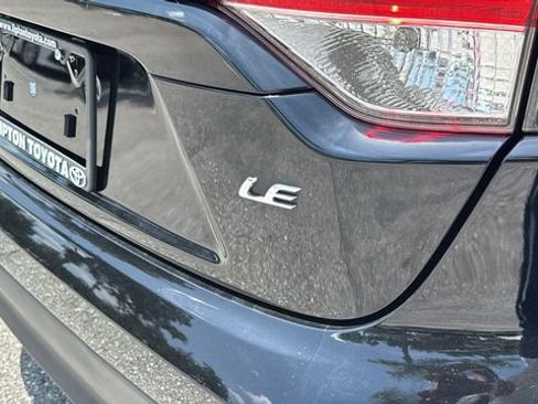 Used 2025 Toyota Corolla LE FWD image 8