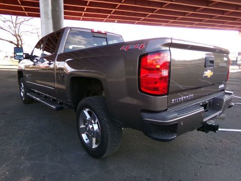 Used 2015 Chevrolet Silverado 2500 High Country w/ Duramax Plus Package image 7