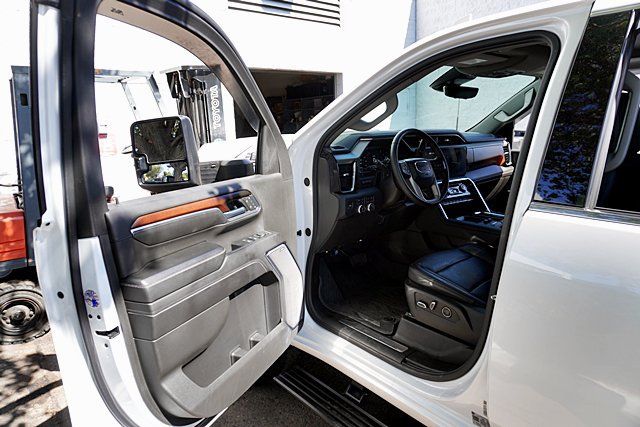 Used 2024 GMC Sierra 2500 Denali w/ Technology Package AWD/4WD image 57
