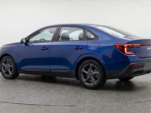 Used 2025 Kia K4 LXS FWD image 6