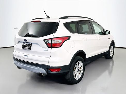 Used 2018 Ford Escape SEL image 7