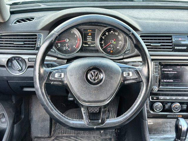 Used 2018 Volkswagen Passat 2.0T SE FWD image 14