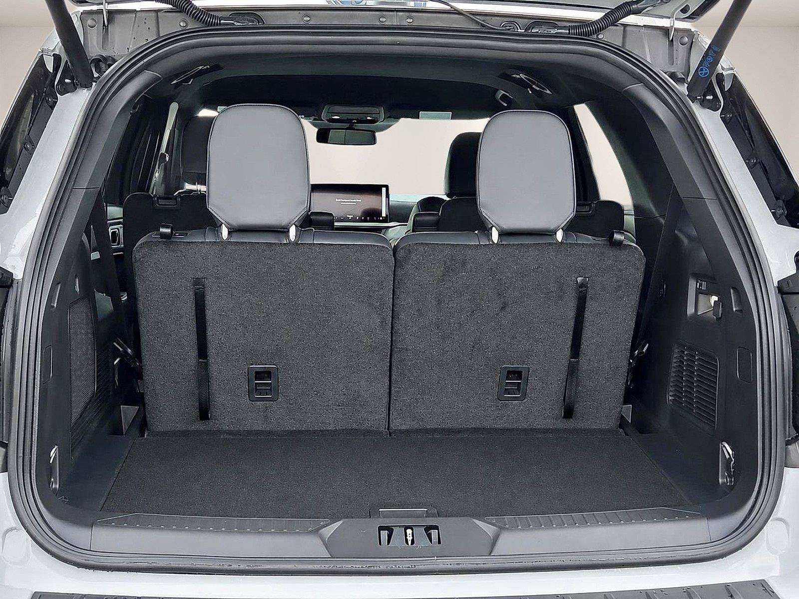 New 2027 Ford Explorer ST-Line w/ Premium Package RWD image 11