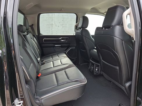 Used 2022 RAM 1500 Laramie AWD/4WD image 15