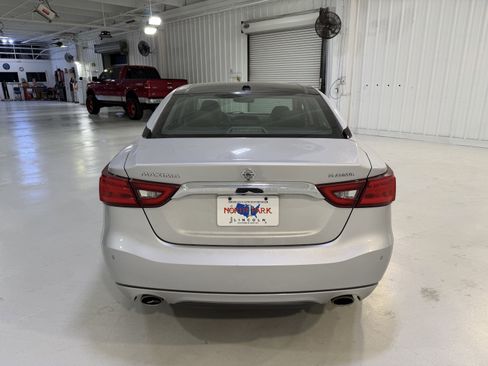 Used 2016 Nissan Maxima Platinum image 4
