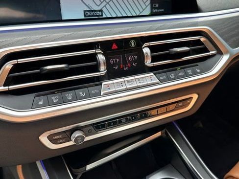 Used 2022 BMW X7 xDrive40i w/ M Sport Package AWD/4WD image 30