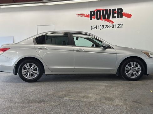 Used 2012 Honda Accord SE image 2