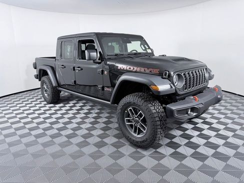 New 2026 Jeep Gladiator Mojave image 2