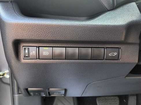 Certified 2025 Toyota RAV4 XLE w/ Convenience Package FWD image 18