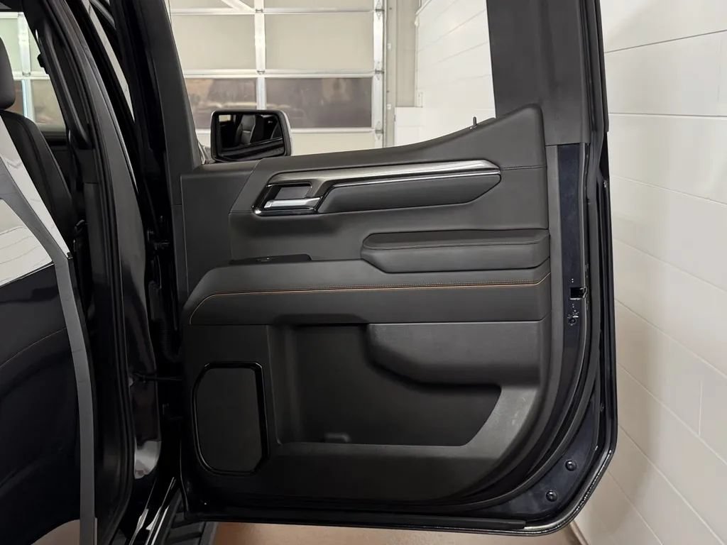 Used 2022 GMC Sierra 1500 AT4 w/ AT4 Premium Package AWD/4WD image 41