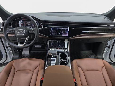 New 2025 Audi Q8 Premium Plus image 9