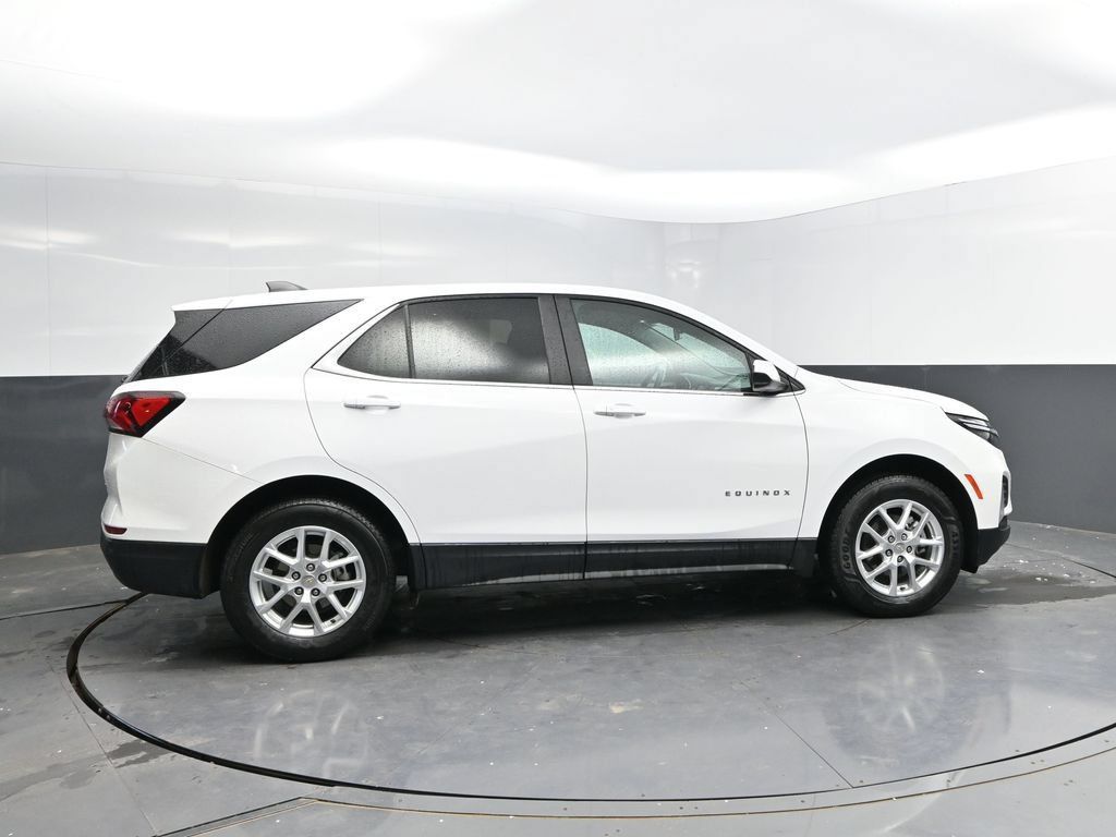 Used 2024 Chevrolet Equinox LT AWD/4WD image 8