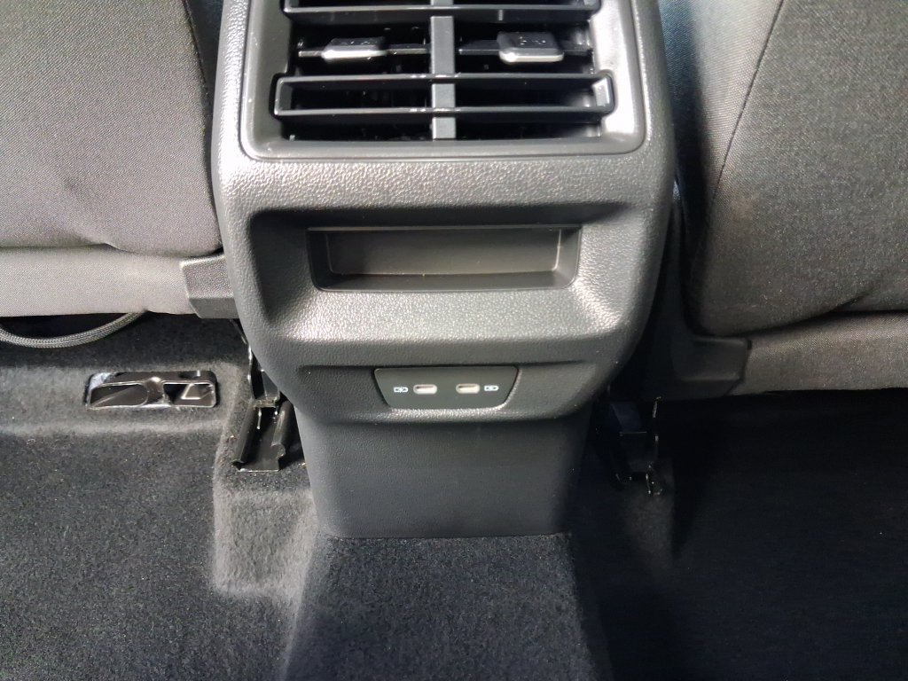 Used 2026 Volkswagen Tiguan S FWD image 16