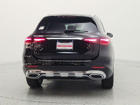 Used 2023 Mercedes-Benz GLC 300 4MATIC image 6