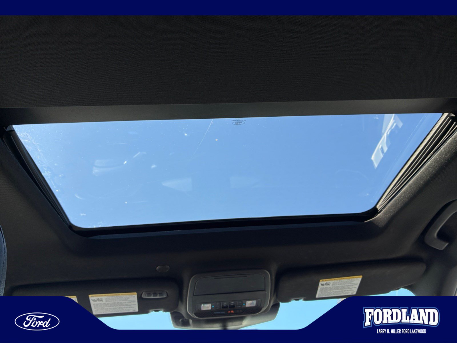 Used 2023 Ford Explorer ST w/ Equipment Group 401A AWD/4WD image 33