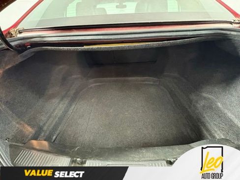 Used 2013 Ford Taurus Limited FWD image 9