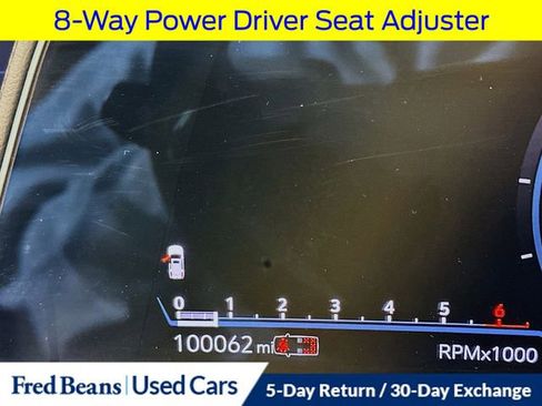 Used 2023 Cadillac Escalade Premium Luxury image 15