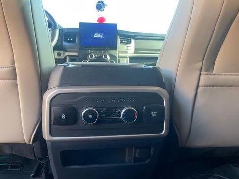 Used 2024 Ford Expedition XLT RWD image 40