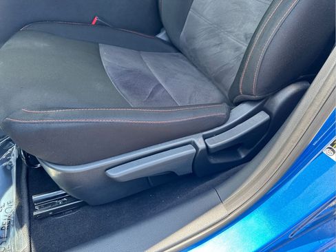 Certified 2025 Nissan Sentra SR FWD image 27