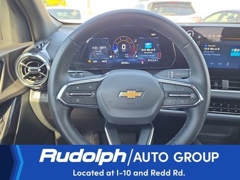 Used 2026 Chevrolet Equinox LT AWD/4WD image 15