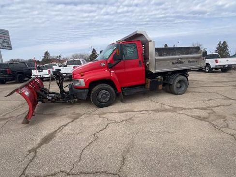 Used 2008 GMC TopKick C5500 2WD Regular Cab image 2