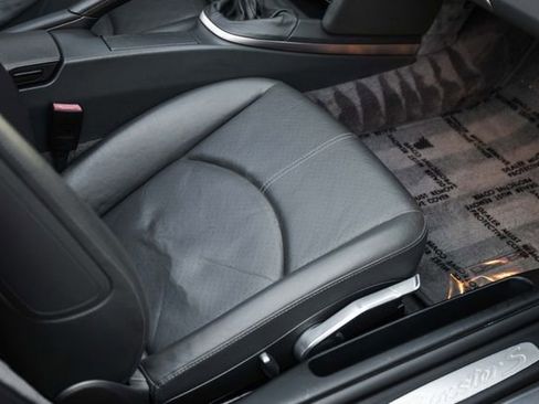 Used 2005 Porsche Boxster S image 47