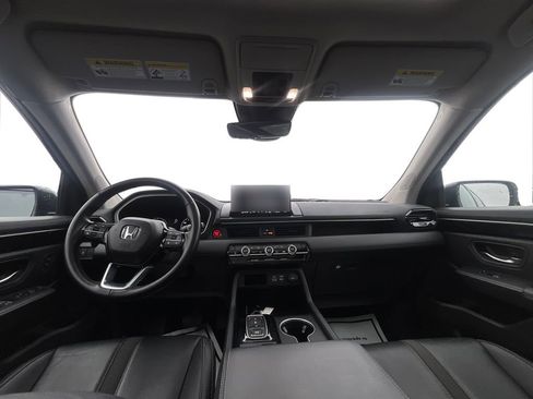 Certified 2023 Honda Pilot Touring image 12