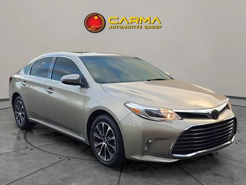 Used 2018 Toyota Avalon XLE Premium image 8