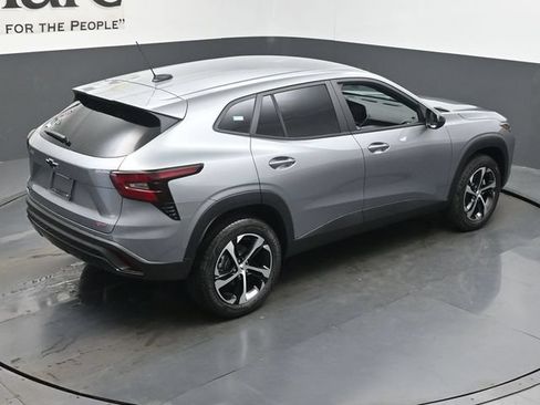 New 2026 Chevrolet Trax RS FWD image 18