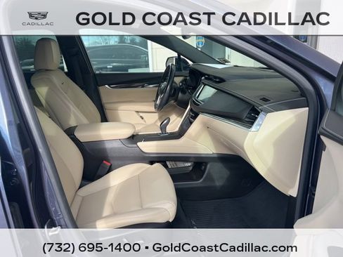 Used 2019 Cadillac XT5 FWD image 7