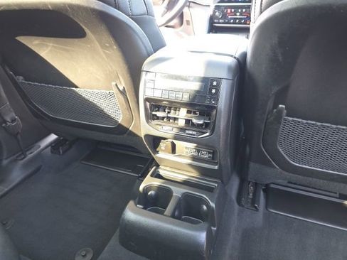 Used 2024 Jeep Grand Cherokee L Limited w/ Luxury Tech Group II image 54