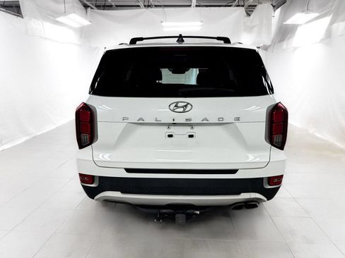 Used 2022 Hyundai Palisade SEL w/ Premium Package FWD image 4