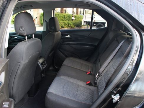 Used 2022 Chevrolet Equinox LT w/ Driver Convenience Package FWD image 34