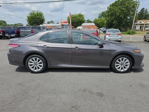 Used 2019 Toyota Camry LE w/ Carpet Mat Package FWD image 8