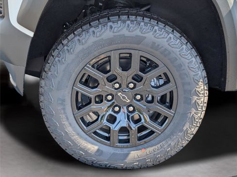 New 2026 Chevrolet Colorado Trail Boss AWD/4WD image 36